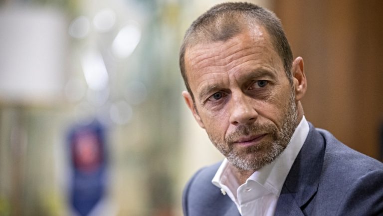 Απειλές Τσέφεριν κατά Ιταλίας για το Euro